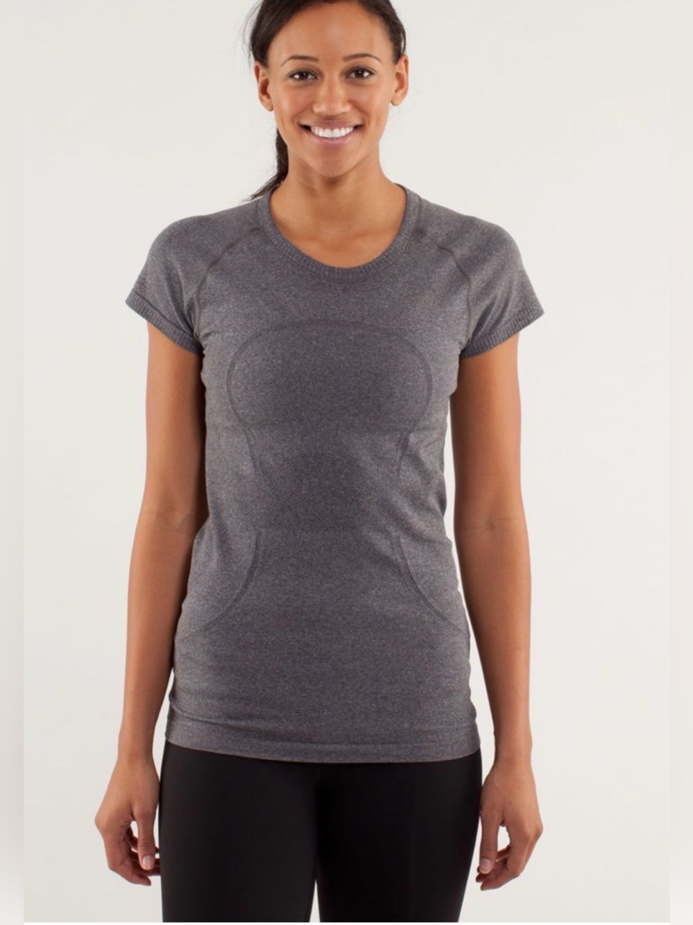 lululemon athletica Short-Sleeve Performance Tee in Charcoal